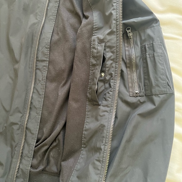 Bomber jacket from banana republic - Picture 2 of 3
